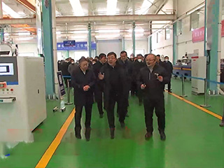 泰安市重點(diǎn)項(xiàng)目“集中觀摩大比拼”活動(dòng)走進(jìn)立為激光年產(chǎn)1.5萬臺(tái)激光數(shù)控機(jī)床生產(chǎn)基地項(xiàng)目，實(shí)地了解企業(yè)開工復(fù)產(chǎn)及項(xiàng)目推進(jìn)情況