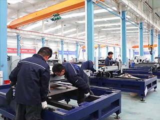 泰安市重點(diǎn)項(xiàng)目“集中觀摩大比拼”活動(dòng)走進(jìn)立為激光年產(chǎn)1.5萬臺(tái)激光數(shù)控機(jī)床生產(chǎn)基地項(xiàng)目，實(shí)地了解企業(yè)開工復(fù)產(chǎn)及項(xiàng)目推進(jìn)情況