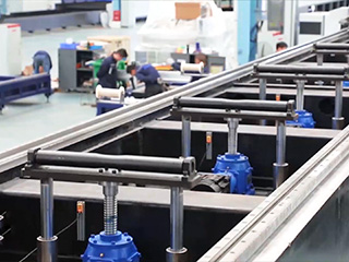 泰安市重點(diǎn)項(xiàng)目“集中觀摩大比拼”活動(dòng)走進(jìn)立為激光年產(chǎn)1.5萬臺(tái)激光數(shù)控機(jī)床生產(chǎn)基地項(xiàng)目，實(shí)地了解企業(yè)開工復(fù)產(chǎn)及項(xiàng)目推進(jìn)情況